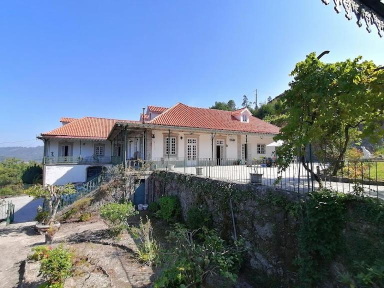 Casas Do Sameiro Vieira do Minho Luaran gambar
